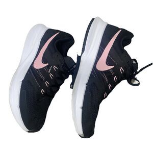 Nike Womens Run Swift Black Running Shoes Sneakers Size 8.5